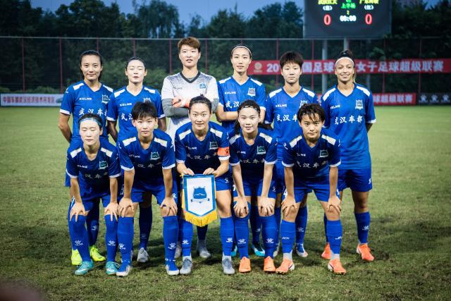 国足星夜抵达雅加达 客战印尼主力框架已形成